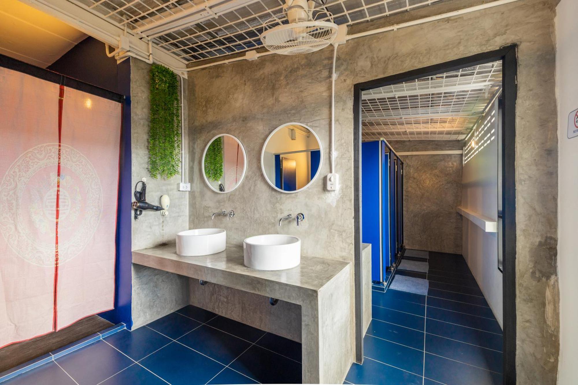 Marco Polo Phuket Poshtel & Bistro Hostel ห้อง รูปภาพ
